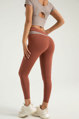 FlexiTech™ Color-Blocking High Waisted Leggings